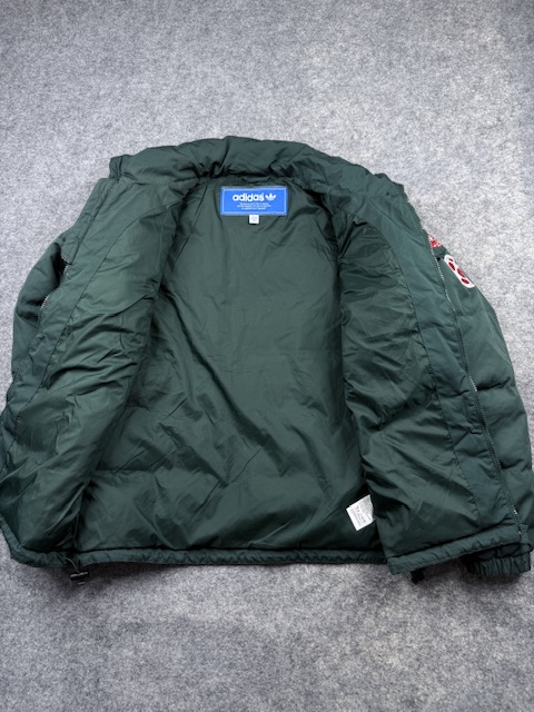 Pre-Loved Adidas '84 Retro Patch Corduroy Yoke Puffer Jacket - Forest Green | Size L Pre-Loved Adidas '84 Retro Patch Corduroy Yoke Puffer Jacket - Forest Green | Size L - Image 4