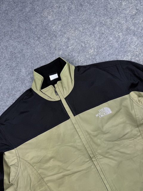 Pre-Loved Vintage The North Face Summit Series Fleece-Lined Jacket - Olive / Black | Size L Pre-Loved Vintage The North Face Summit Series Fleece-Lined Jacket - Olive / Black | Size L - Image 2