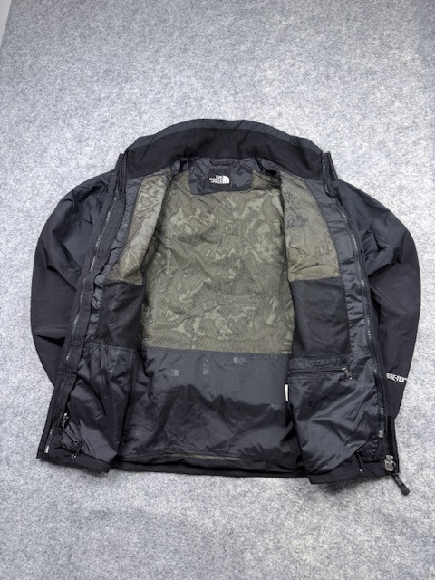 The North Face Gore-Tex Shell Jacket - Black | Size L The North Face Gore-Tex Shell Jacket - Black | Size L - Image 4