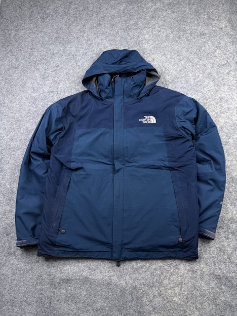 Pre-Loved Vintage The North Face HyVent 3-in-1 Double Jacket with Inner Puffer - Navy Blue | Size M Pre-Loved Vintage The North Face HyVent 3-in-1 Double Jacket with Inner Puffer - Navy Blue | Size M