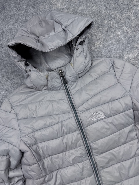 Pre-Loved Vintage The North Face 900-Fill Down Puffer Jacket - Grey | Size M Pre-Loved Vintage The North Face 900-Fill Down Puffer Jacket - Grey | Size M - Image 2