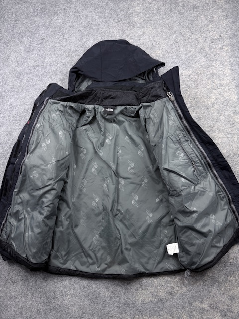 The North Face HyVent 3-in-1 Triclimate Double Jacket with Monogram Liner - Black | Size S The North Face HyVent 3-in-1 Triclimate Double Jacket with Monogram Liner - Black | Size S - Image 5