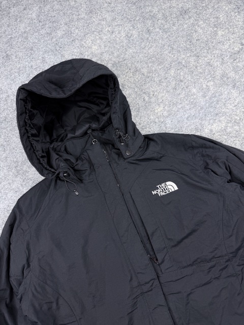 The North Face HyVent Waterproof Fleece-Lined Hooded Jacket - Black | Size M The North Face HyVent Waterproof Fleece-Lined Hooded Jacket - Black | Size M - Image 2