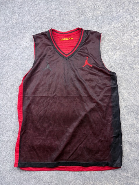 Authentic Pre-Loved Jordan Brand Reversible Athletic Basketball Jersey Tank Top - Red & Black | Size XL Authentic Pre-Loved Jordan Brand Reversible Athletic Basketball Jersey Tank Top - Red & Black | Size XL - Image 4