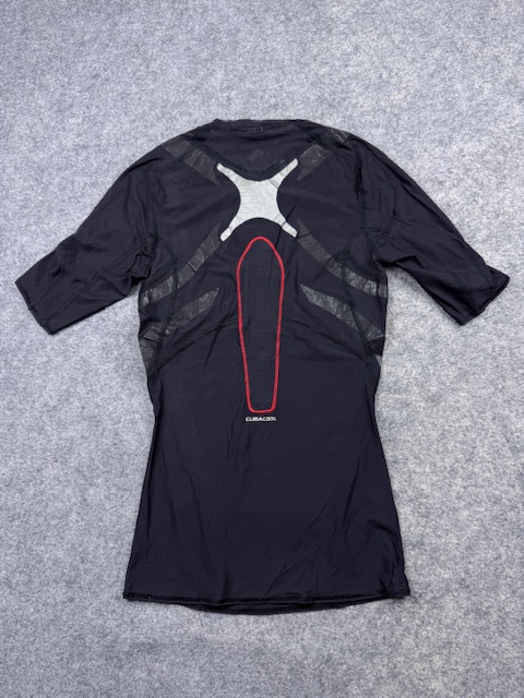 Pre-Loved Adidas Techfit Climacool Athletic Short Sleeve Compression Shirt Base Layer - Black | Size L Pre-Loved Adidas Techfit Climacool Athletic Short Sleeve Compression Shirt Base Layer - Black | Size L - Image 5