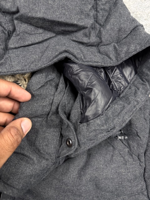 The North Face Women's Down Winter Puffer Jacket with Removable Faux Fur Hood - Dark Grey Heather | Size M The North Face Women's Down Winter Puffer Jacket with Removable Faux Fur Hood - Dark Grey Heather | Size M - Image 3